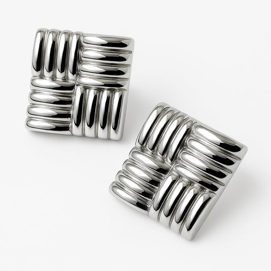 STATEMENT SQUARE STUD EARRINGS