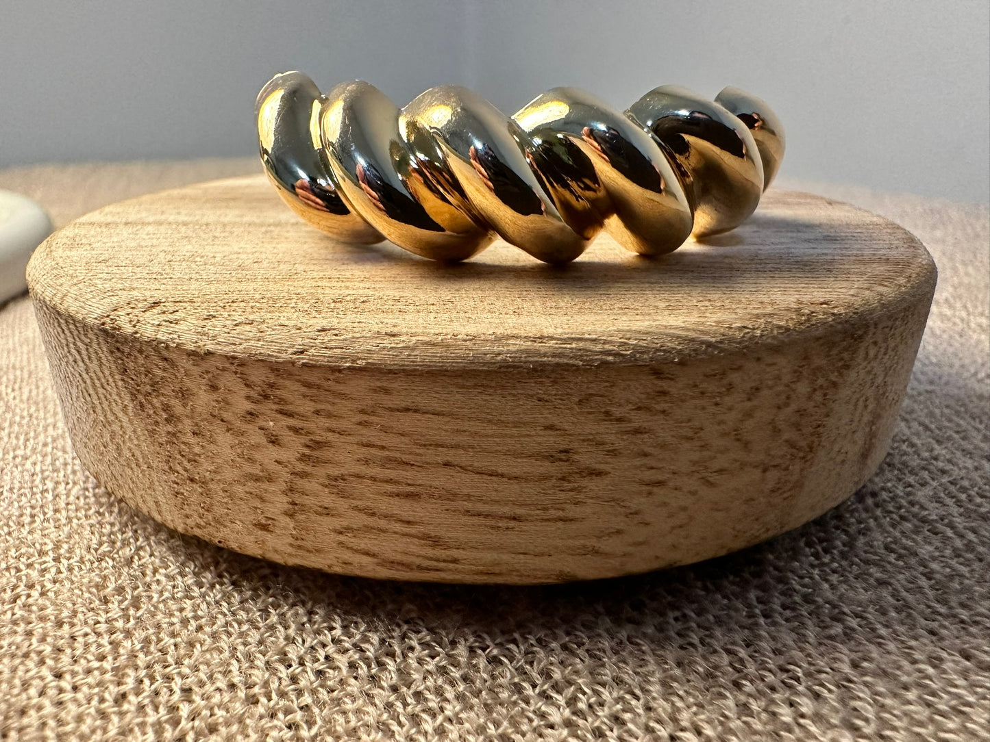 HAIR TIE