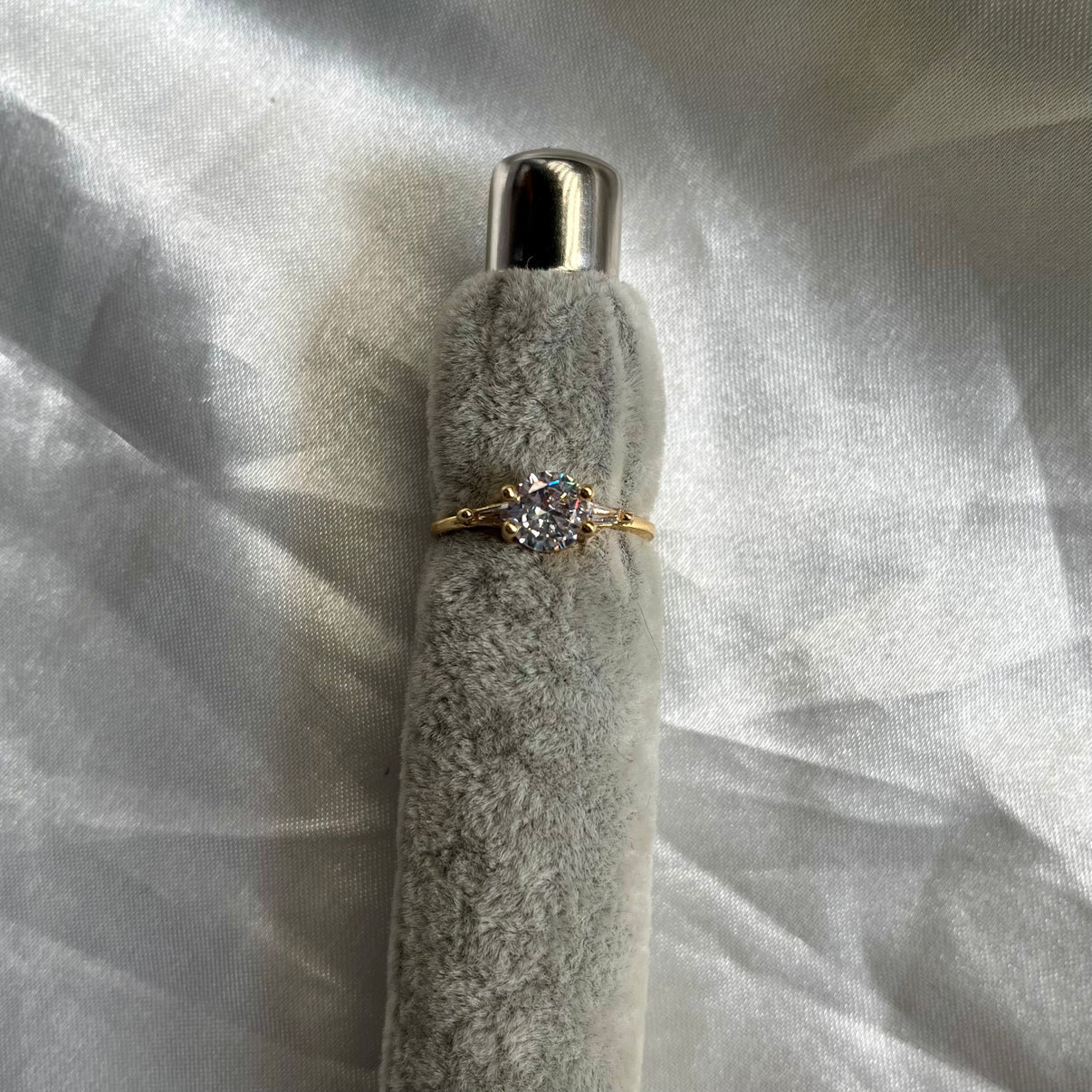 SOLITAIRE RING