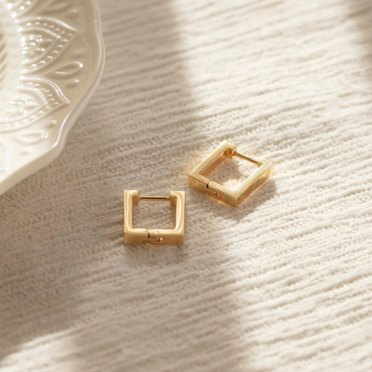 SQUARE HOOP EARRINGS