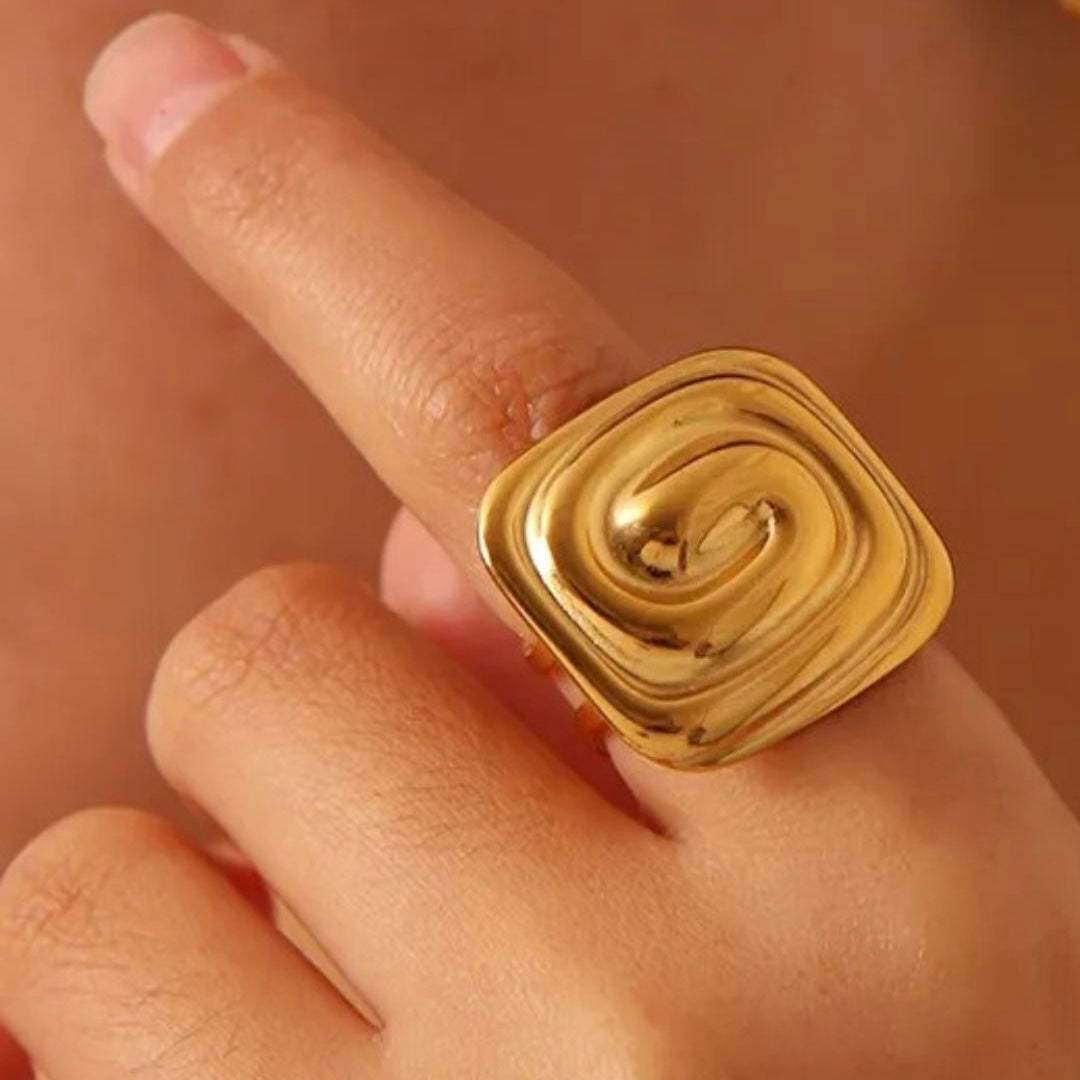 THE AURA RING