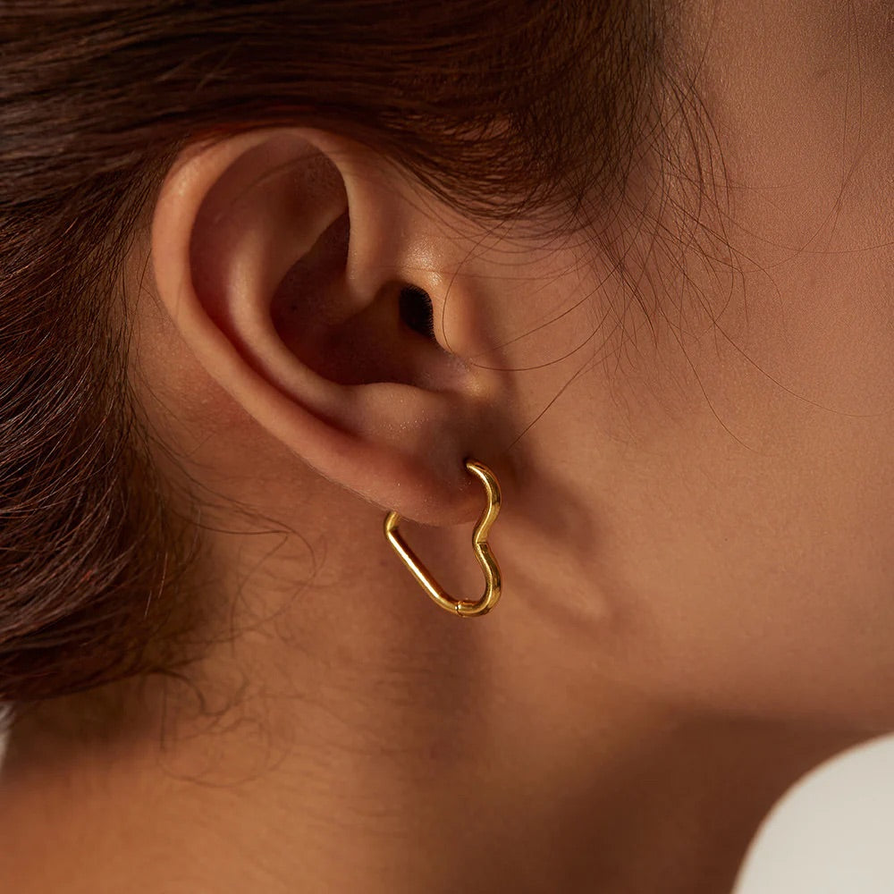 CLASSIC HEART HOOPS