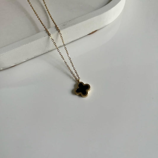 REVERSIBLE CLOVER NECKLACE