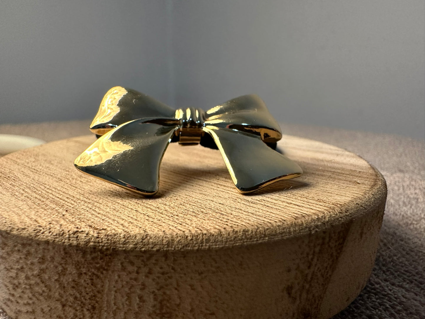 BOW HAIR TIE