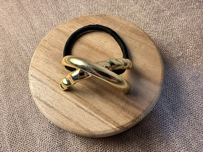 DETAILED CROSS HAIR TIE