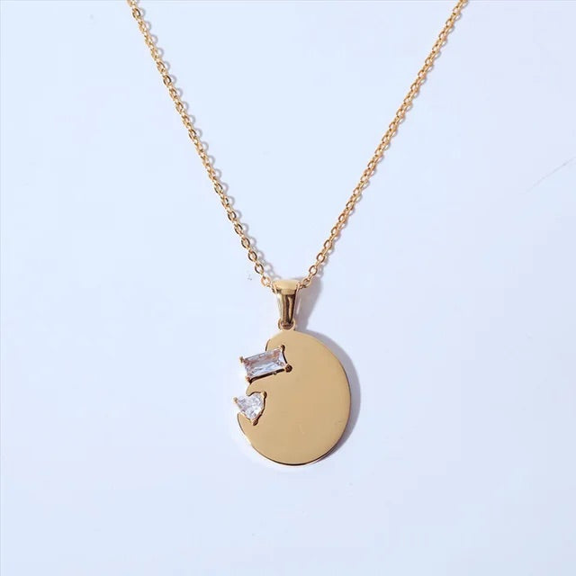 GEOMETRIC CUTOUT NECKLACE