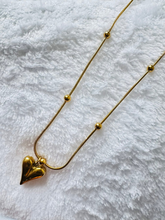 HEART NECKLACE